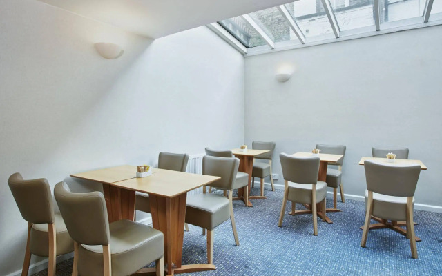 Holiday Inn Express London Victoria by IHG