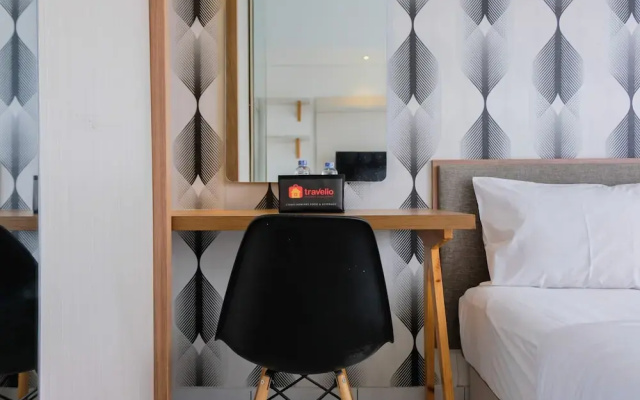 Homey and Comfy Studio Casa De Parco Apartment