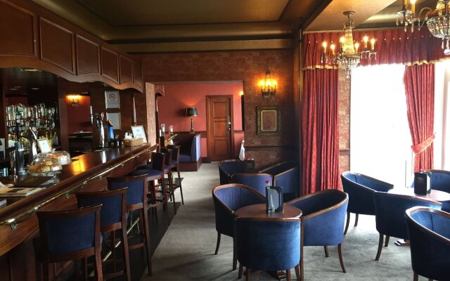 Parkstone Hotel