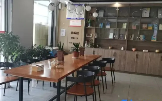 Shankee Hotel (Ju County Xinzong Road No. 5 Middle School)