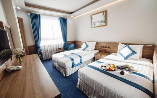 Rum Vang II Hotel