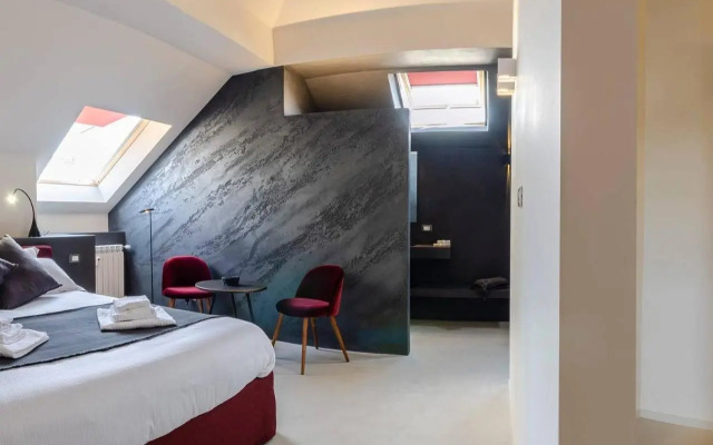 Flat 4 Bedrooms 2 Bathrooms - Genoa