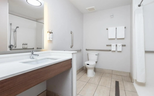 Holiday Inn Express & Suites Phoenix West - Buckeye by IHG