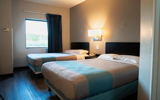 Motel 6 Caseyville, IL - Caseyville Il