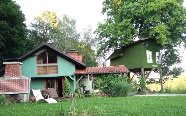 Fairytale Wooden House near Ljubljana