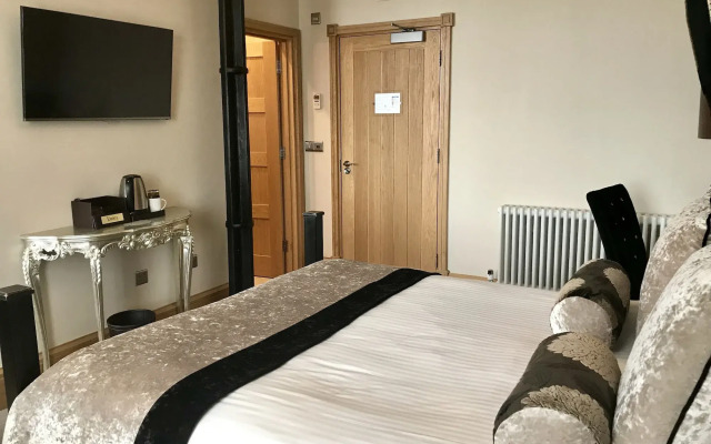 Ennios Boutique Hotel Rooms