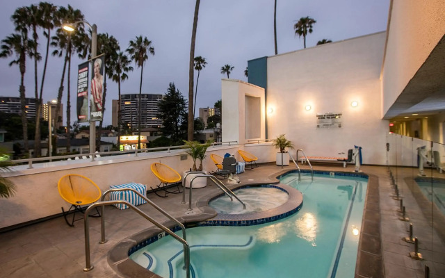 The Kinney - Venice Beach