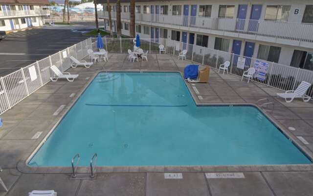 Motel 6 Indio, CA - Palm Springs