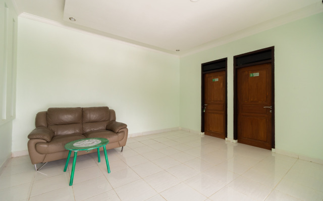 Urbanview Hotel Kampung Istal Megamendung Puncak