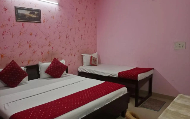 Airport Hotel Parikshit Palace