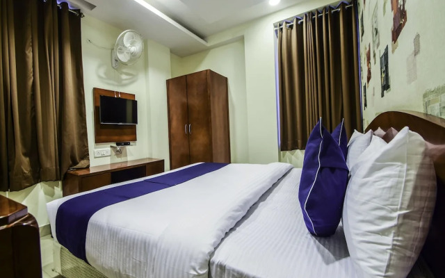 OYO 24041 SilverKey Corp Residency