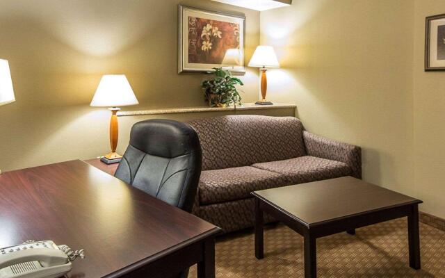 Comfort Suites North