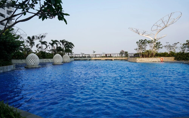 Enjoy Stay Studio Room at West Vista Apartment By Travelio