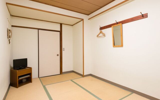 Kobe Student Youth Center - Hostel