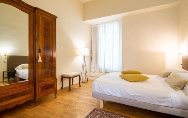 Uffizi Prestige by Mmega