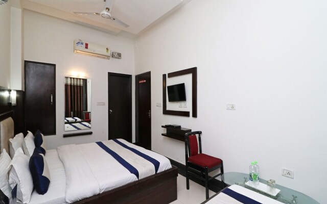 OYO 9974 Hotel Taj Prince