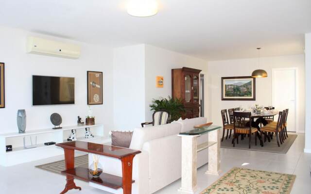 Penthouse With sea View on the Beachfront Vsc1