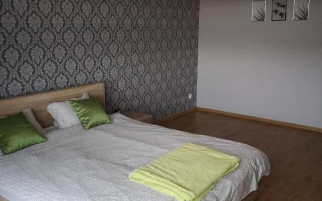 Konarskiego Apartments