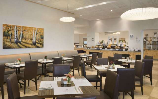 Ramada Hotel & Suites by Wyndham Netanya