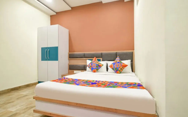 Fabhotel Ss Blue