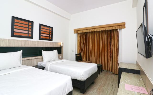 SilverKey Executive Stays 19389 Divine Inn Rajouri Garden