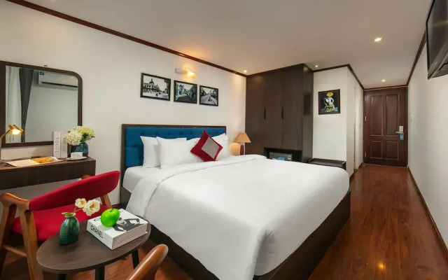 Silk Flower Hotel & Spa