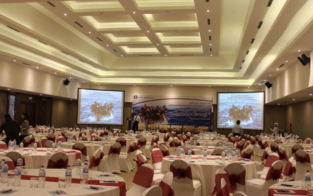 Rattan Inn