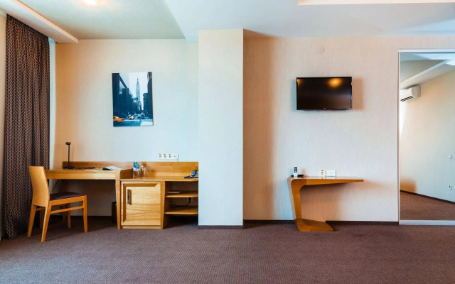 Гостинично-ресторанный комплекс «Заграва»