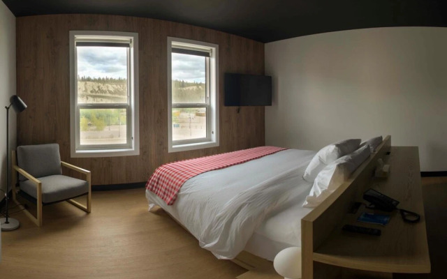 Raven Inn Whitehorse