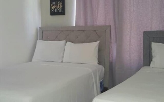 Hotel Casa Docia - Double Room With Balcony 2 Adults 1 Child - 1