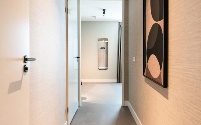 Spacious Apartment in Den Haag With View