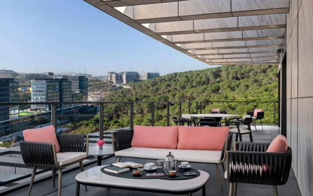 Mövenpick Living Istanbul Saklivadi