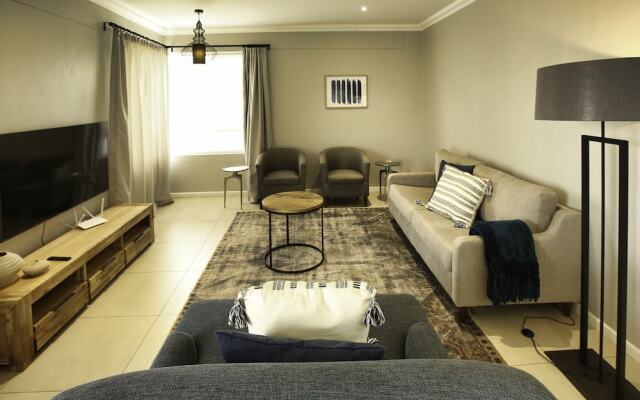 Sunset House Langebaan 8 Sleeper