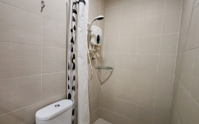 M Motel Meru