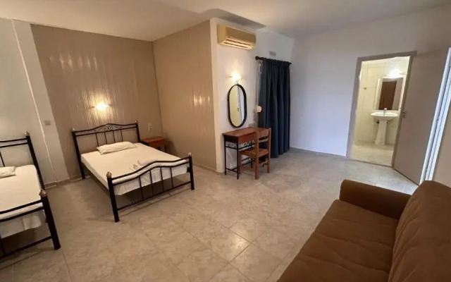 Sfinias Hotel