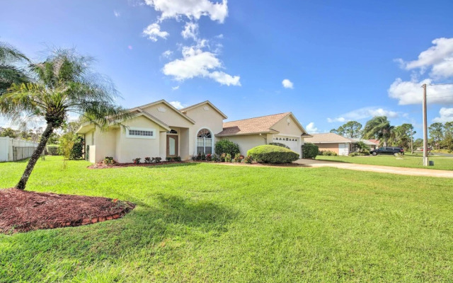 Pool & Fenced Yard: Sebring Retreat