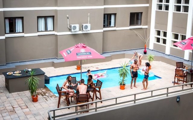 Sierra Square Hotel