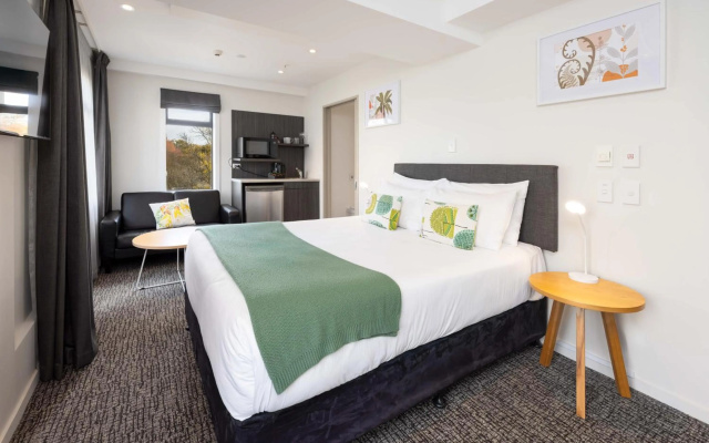 Hotel Give – Guest Rooms – Christchurch