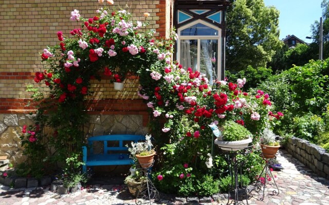 Villa Imperia, Museums-Hotel