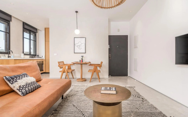 Trendy apartment next to Levinsky market