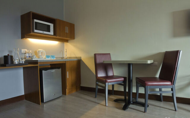 Microtel by Wyndham UP Technohub