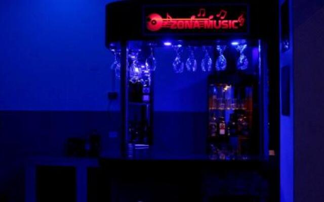 Dmilez Hotel