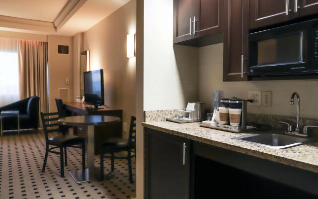 Radisson Plaza Hotel & Suites Kalamazoo