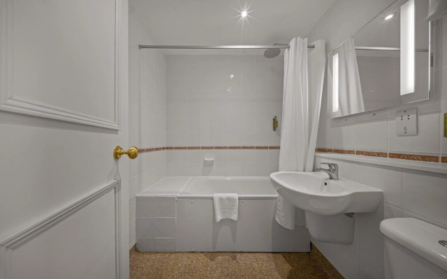 The Clarendon Hotel - Blackheath
