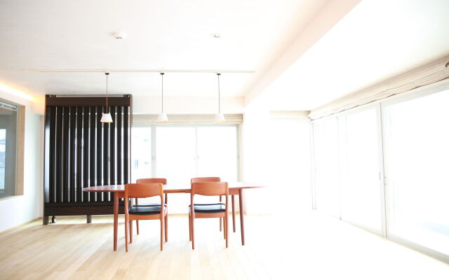 uzuhouse - Hostel