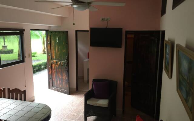 Hotel Costa Del Sol Inn