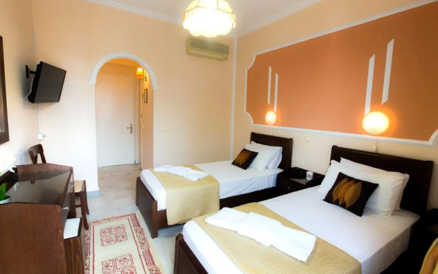 Hotel Sirena Beach