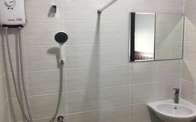 Mina Homestay Sai Yok