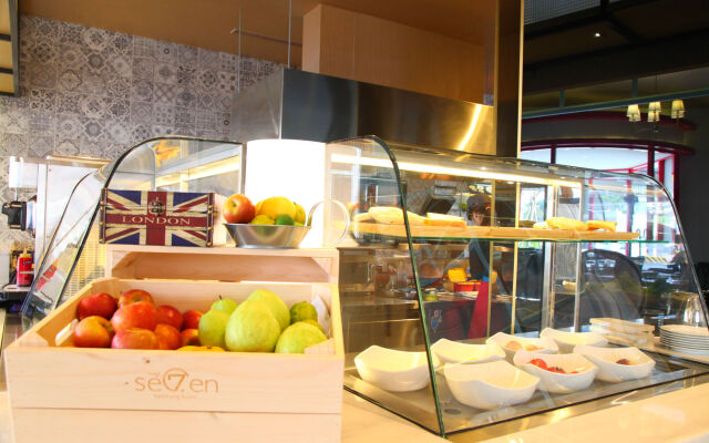 Hotel 7 Taichung