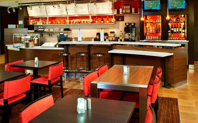 Courtyard by Marriott Chicago Lincolnshire